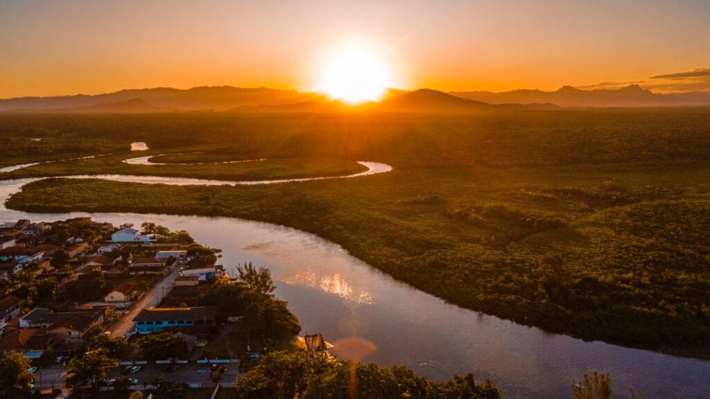 Rio Saí Mirim em Itapoá
