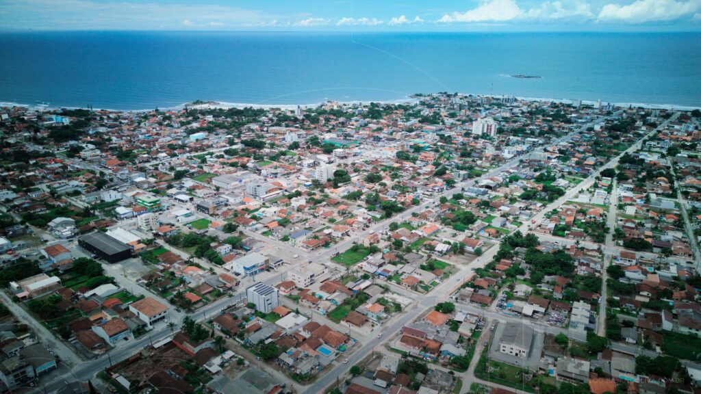 Itapoá lidera crescimento