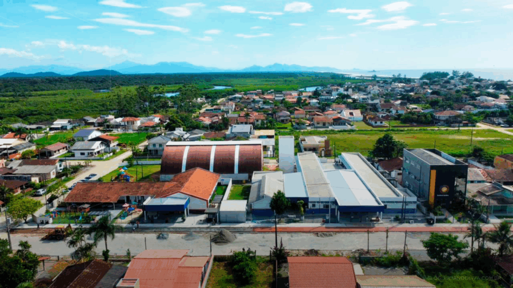 Escolas na Barra do Saí em Itapoá
