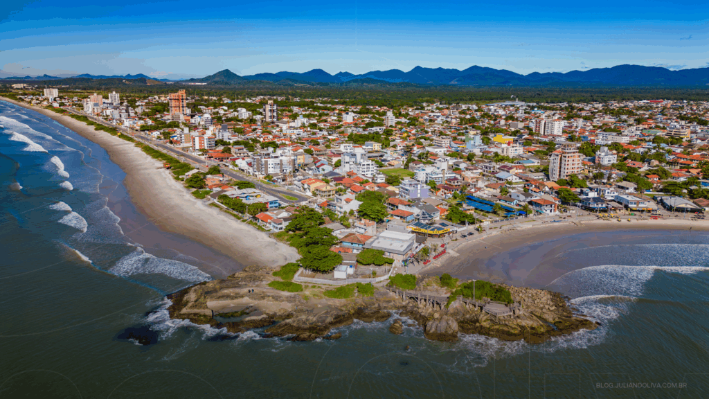 Crescente expansão de Itapoá e impacto do Porto Coamo