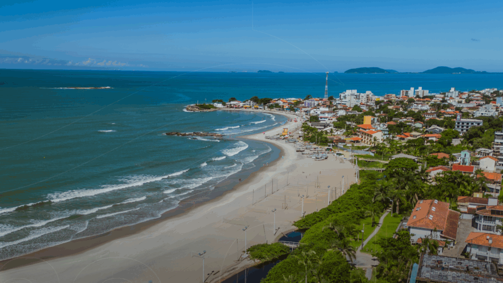 três pedras em Itapoá