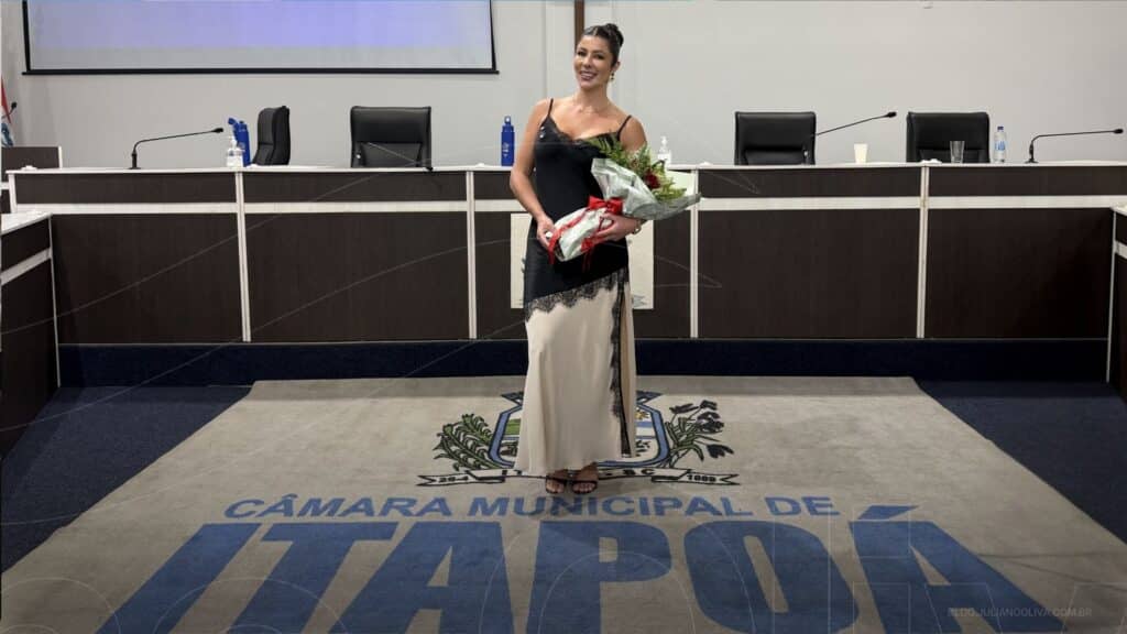 Prêmio mulher destaque Thauani